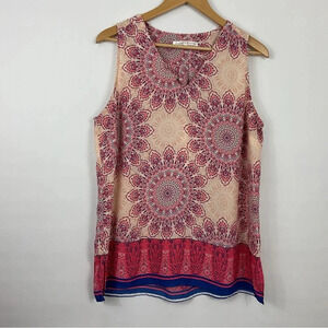 Violet + Claire Sleeveless Medallion Print V Neck Top Size‎ Large